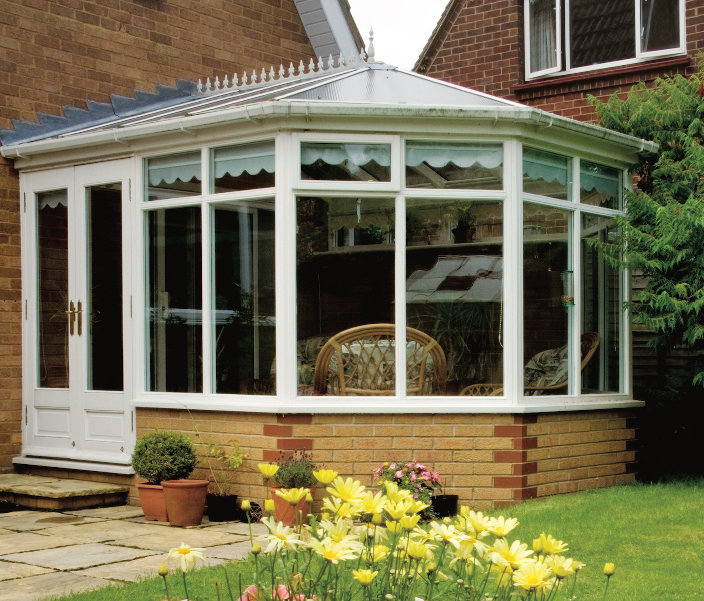 Plan the Perfect Sunroom Addition – Mother Earth News